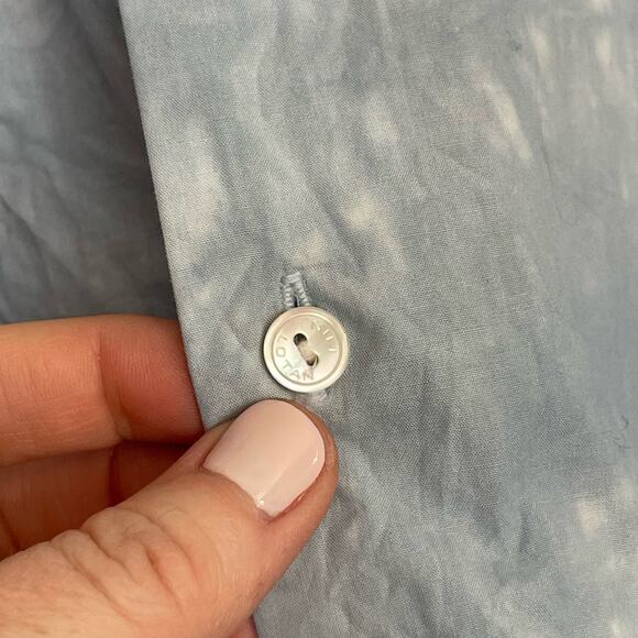 NWT NILI LOTAN Ambrose Tunic Top Blue White Size XS Crinkled Light Blue Tie‎ Dye - Picture 11 of 16